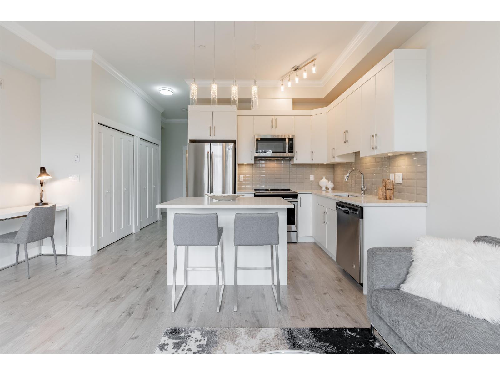608 13799 101 Avenue, Surrey, British Columbia  V3T 0N9 - Photo 9 - R3151673