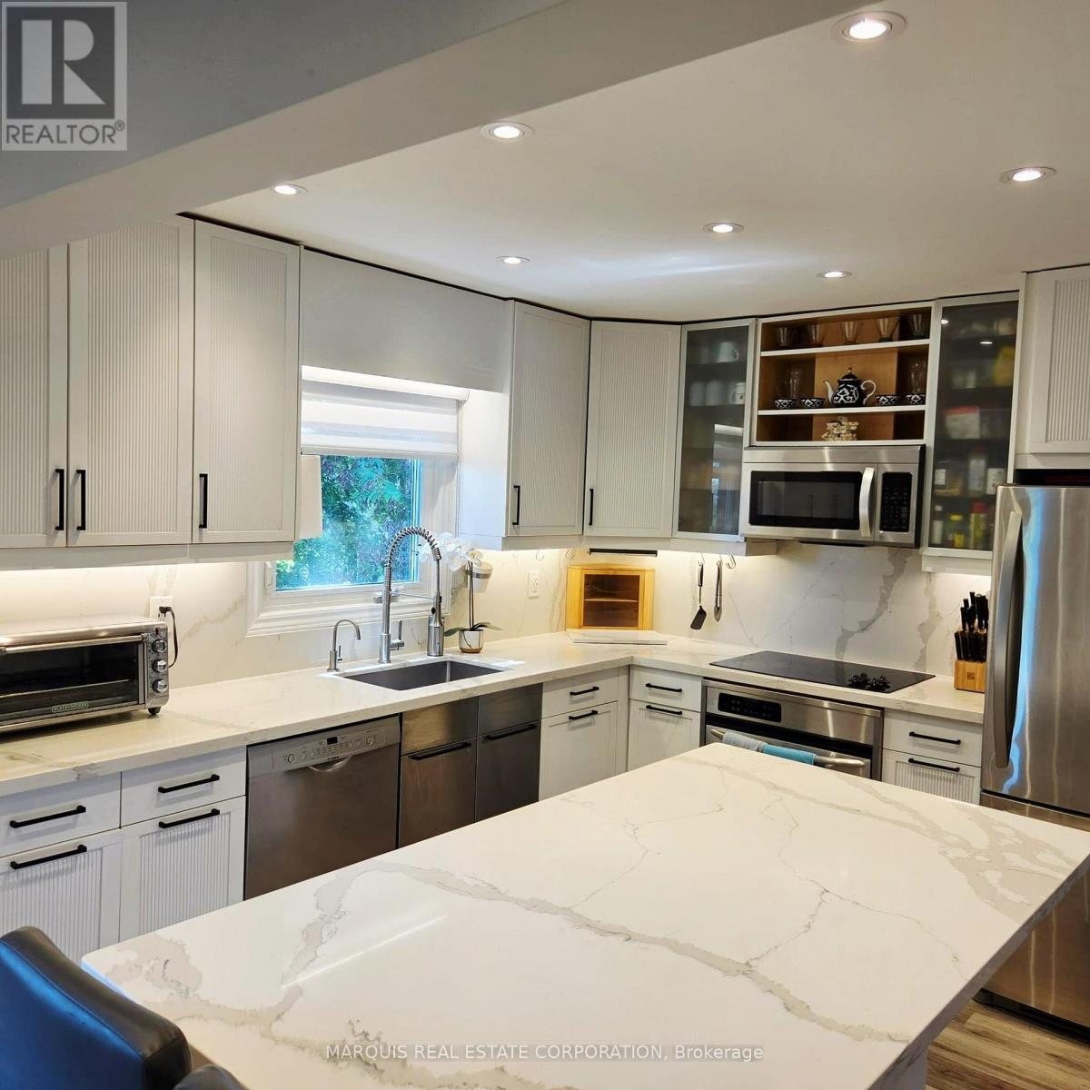 198 Forsyth Road, Newmarket, Ontario  L3Y 7Y1 - Photo 7 - N13593706