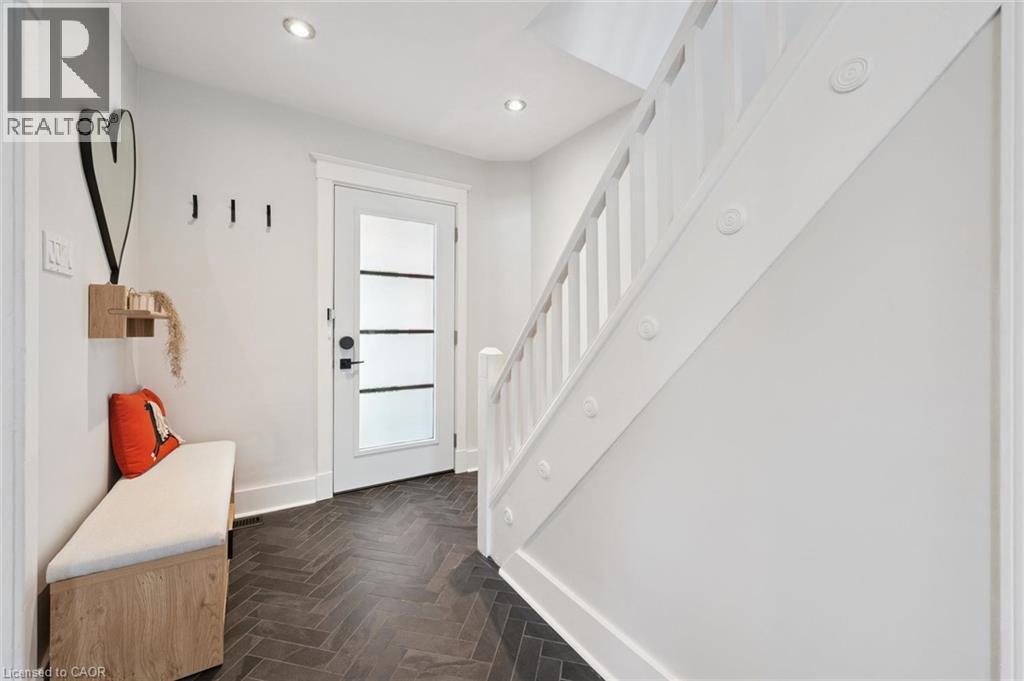 131 Surrey Street E, Guelph, Ontario  N1H 3R1 - Photo 6 - 40842679