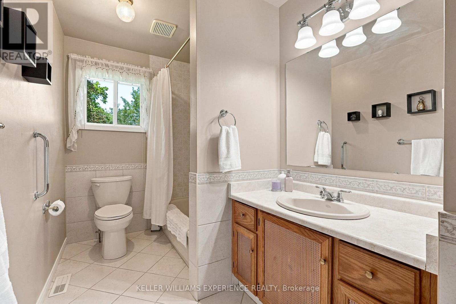 364 Mary Street, Orillia, Ontario  L3V 3G3 - Photo 24 - S13626850