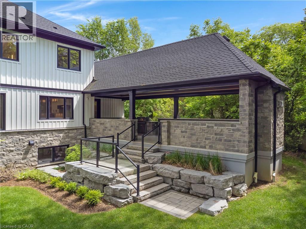 230 Stanley Drive, Waterloo, Ontario  N2L 1H7 - Photo 5 - 40842745