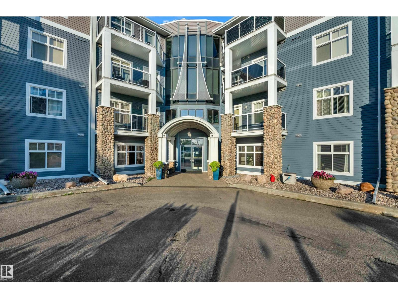#136 16035 132 St NW, Edmonton, Alberta