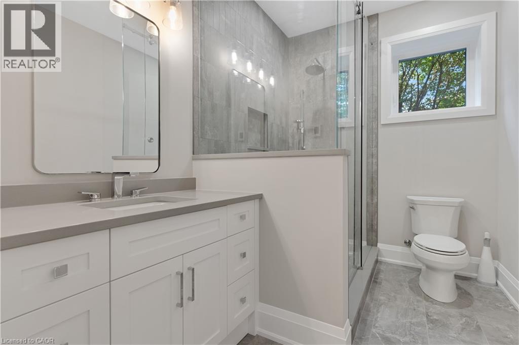 230 Stanley Drive, Waterloo, Ontario  N2L 1H7 - Photo 44 - 40842745
