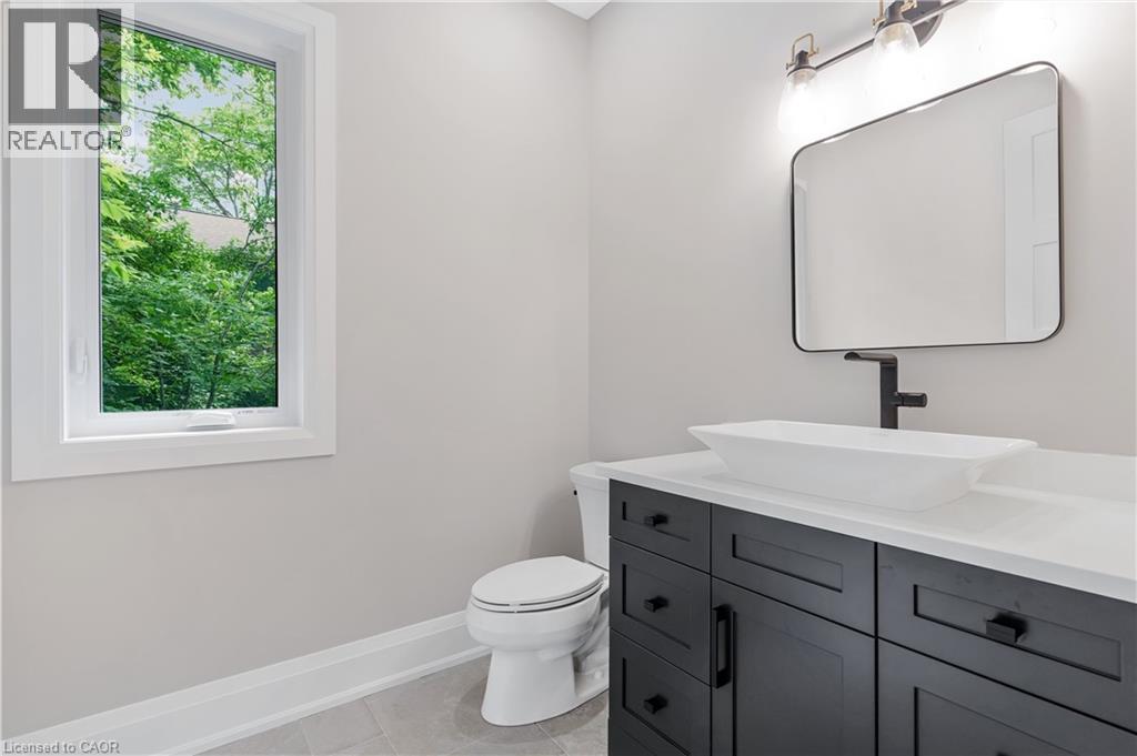 230 Stanley Drive, Waterloo, Ontario  N2L 1H7 - Photo 24 - 40842745