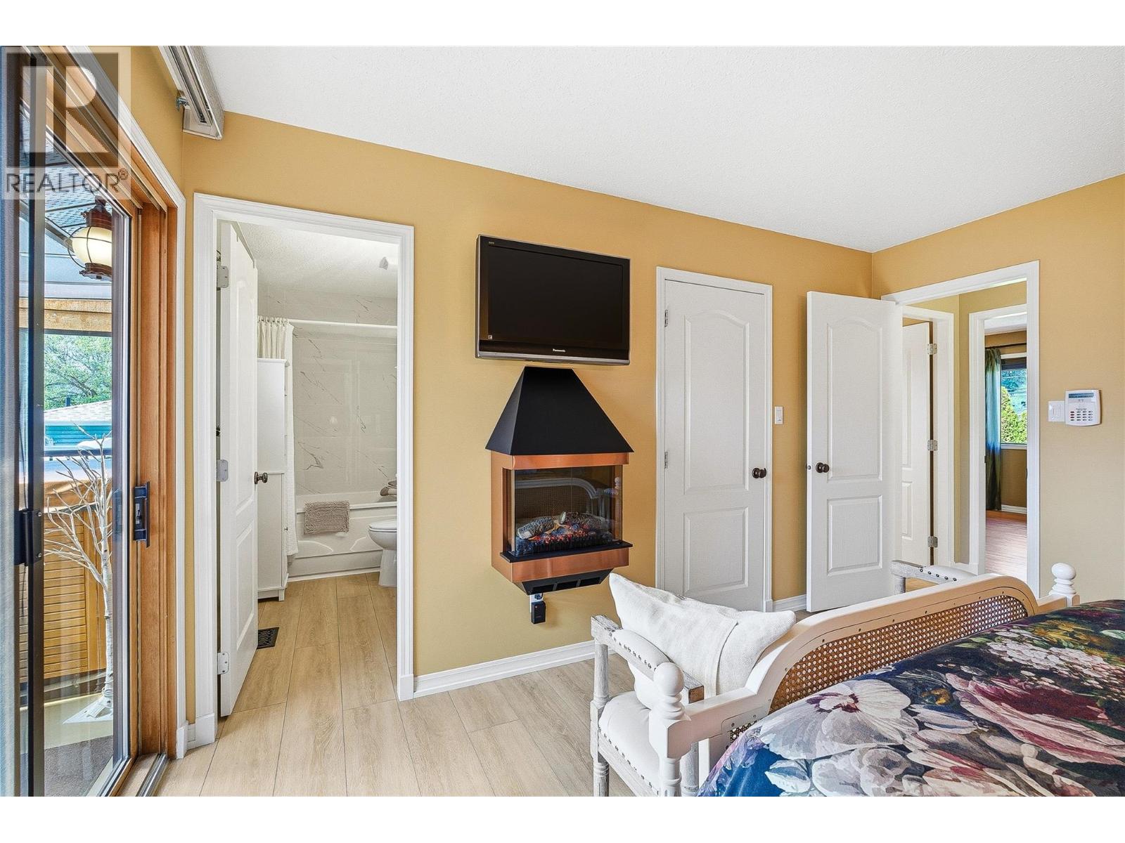 2463 Irvine Avenue, Merritt, British Columbia  V1K 4H4 - Photo 25 - 10384982