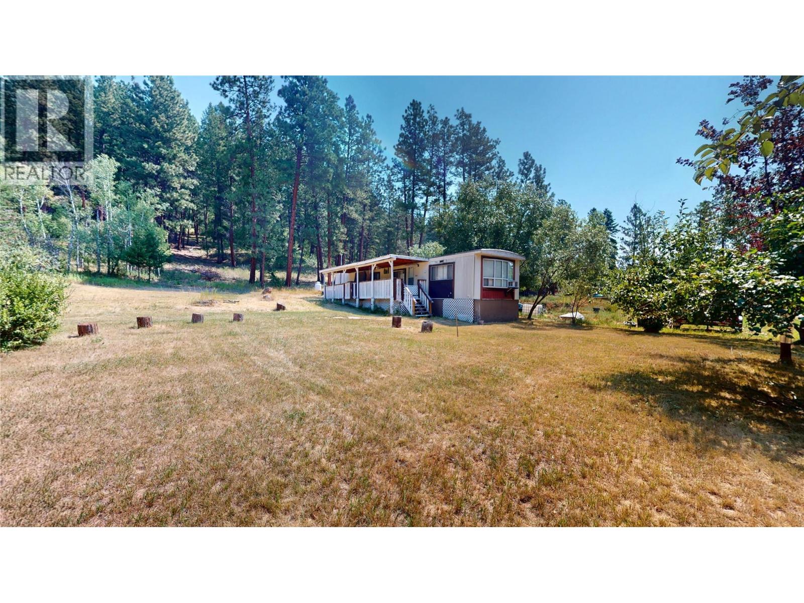 6294 Ash Road, Wasa, British Columbia  V0B 2K0 - Photo 2 - 10396088