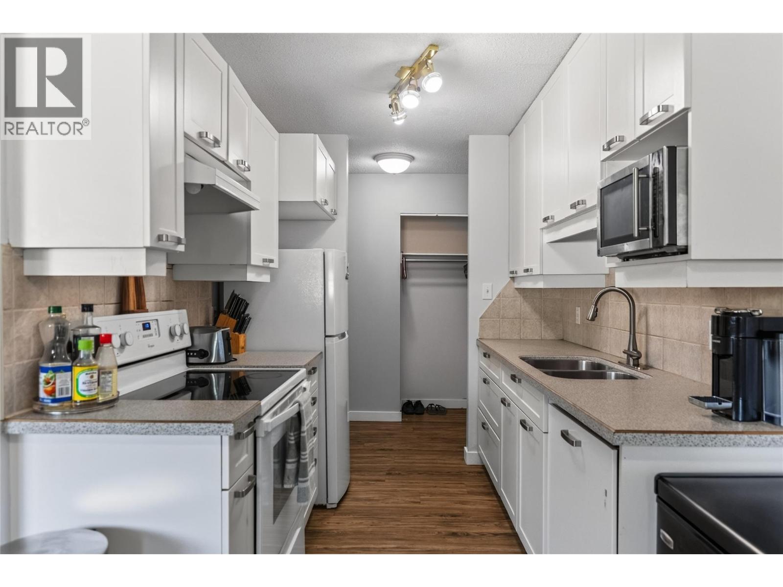 40 Ridgemont Avenue Unit# 101, Fernie, British Columbia  V0B 1M2 - Photo 9 - 10396577