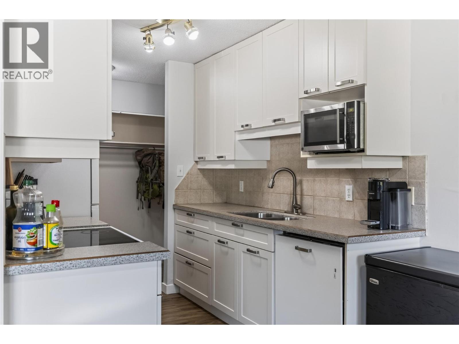 40 Ridgemont Avenue Unit# 101, Fernie, British Columbia  V0B 1M2 - Photo 8 - 10396577