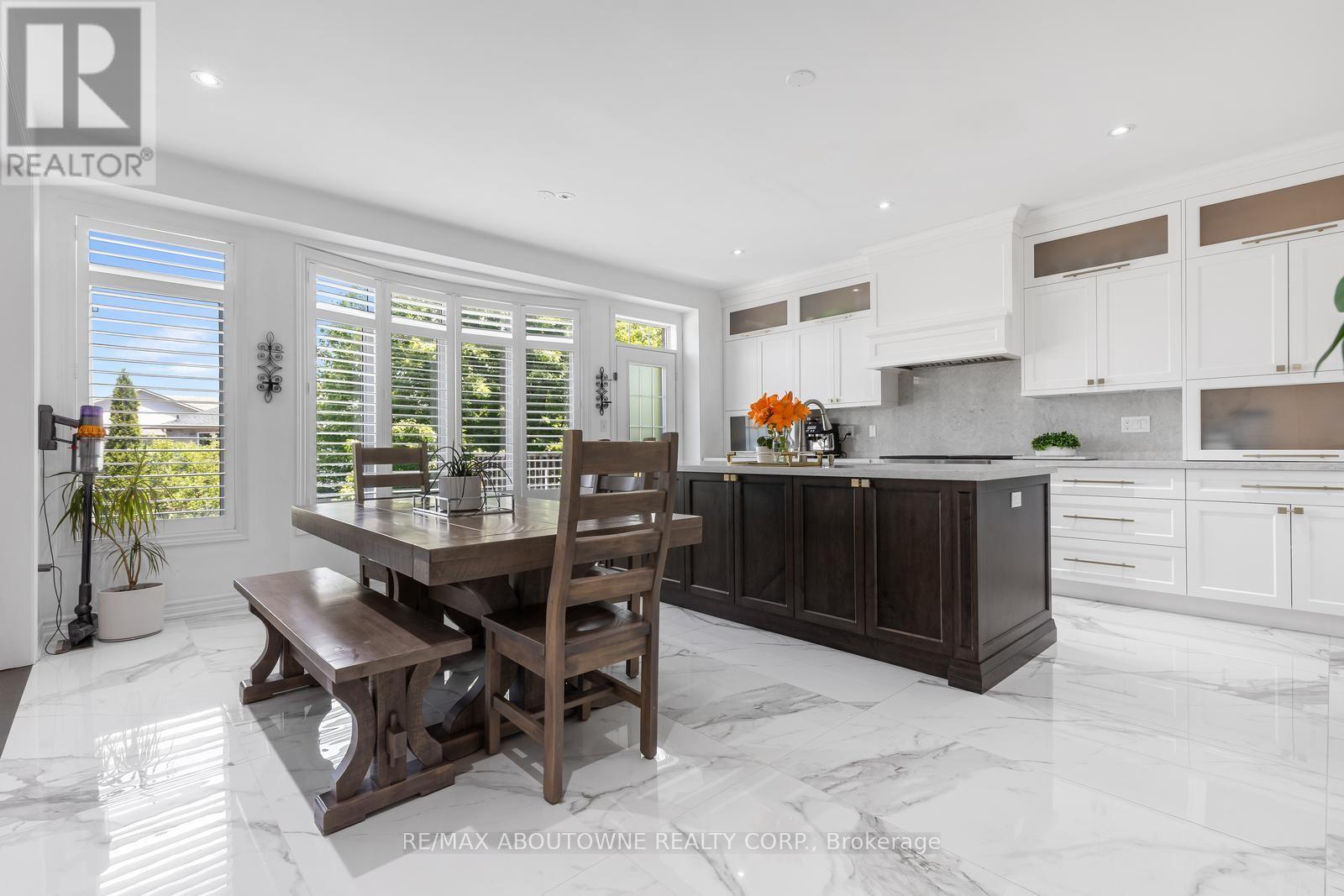 3308 Liptay Avenue, Oakville, Ontario  L6M 0N1 - Photo 12 - W13626770