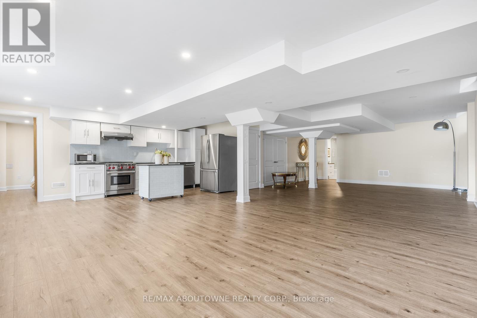 3308 Liptay Avenue, Oakville, Ontario  L6M 0N1 - Photo 36 - W13626770