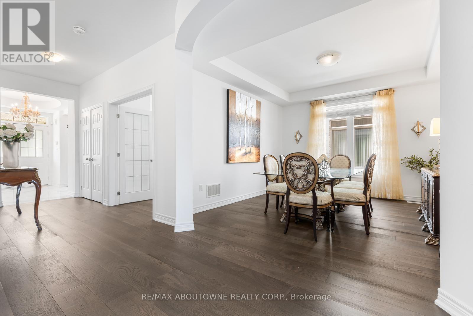 3308 Liptay Avenue, Oakville, Ontario  L6M 0N1 - Photo 7 - W13626770