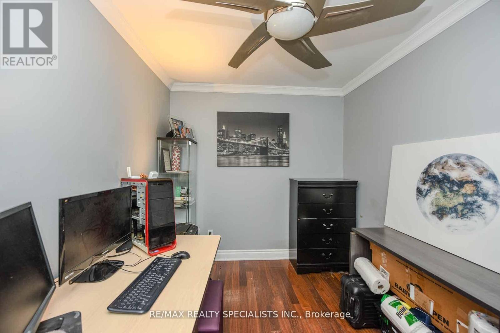 8136 Hornby Road, Halton Hills, Ontario  L0P 1E0 - Photo 11 - W13626834