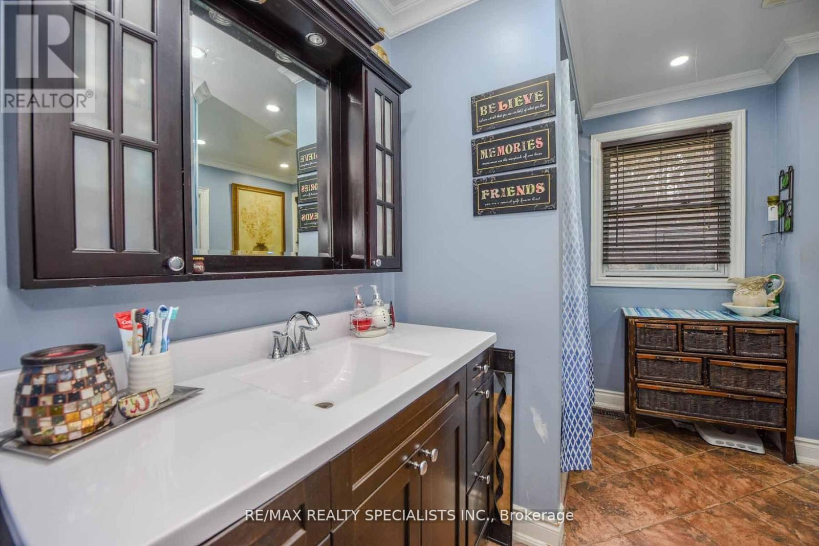 8136 Hornby Road, Halton Hills, Ontario  L0P 1E0 - Photo 12 - W13626834