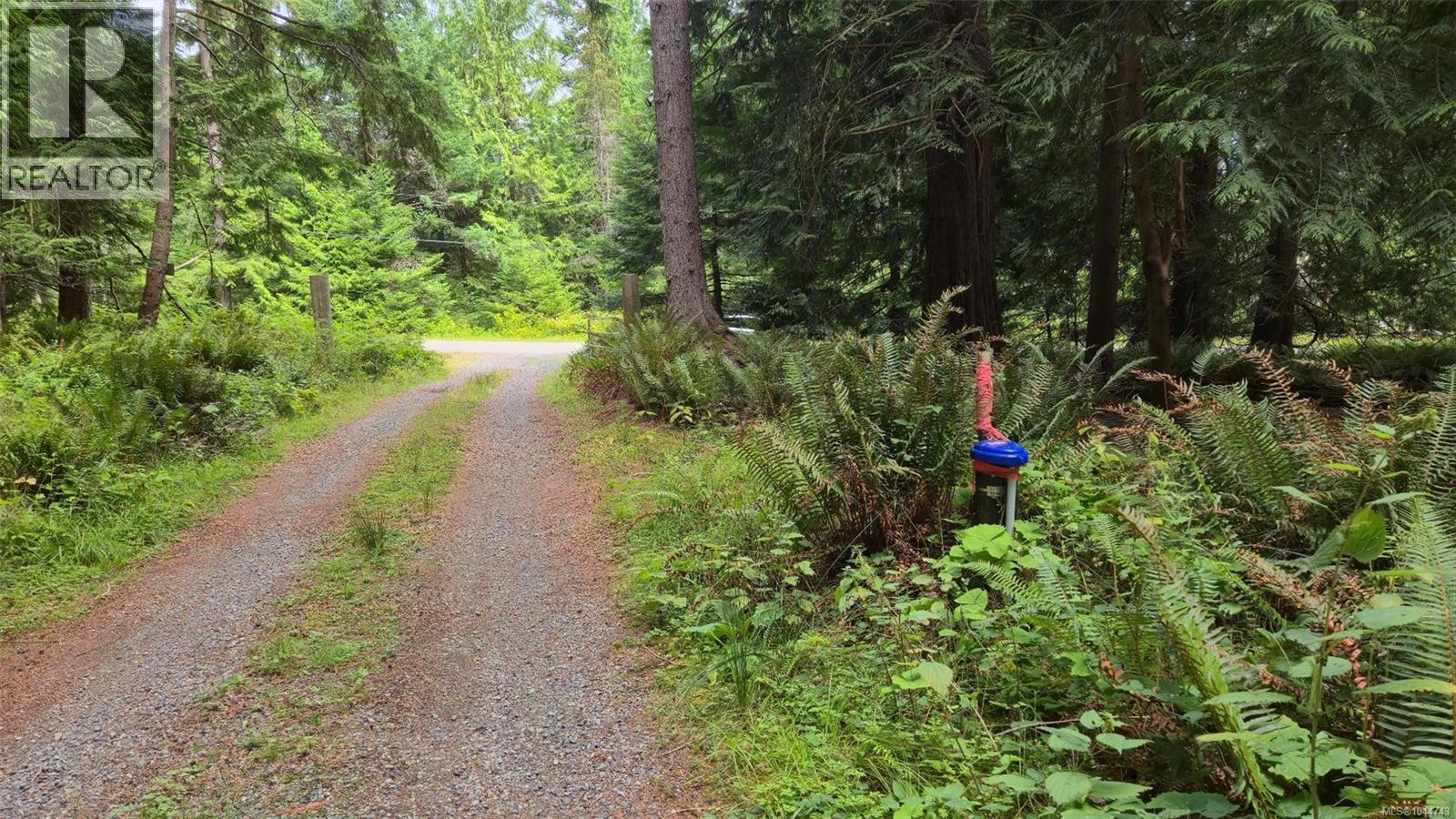 1685 Hess Rd, Gabriola Island, British Columbia  V0R 1X6 - Photo 6 - 1044743