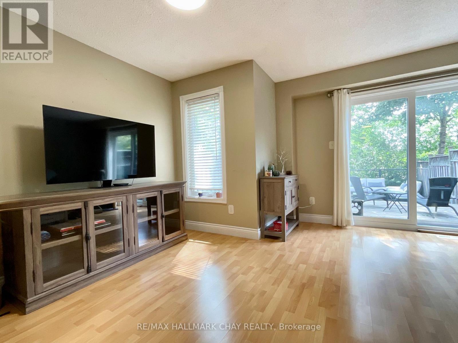 14 Gardenia Way, Caledon, Ontario  L7C 1B2 - Photo 5 - W13615500