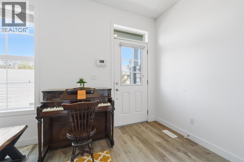 186 Silverado Boulevard SW, Calgary, Alberta  T2X 4C9 - Photo 3 - A2324610