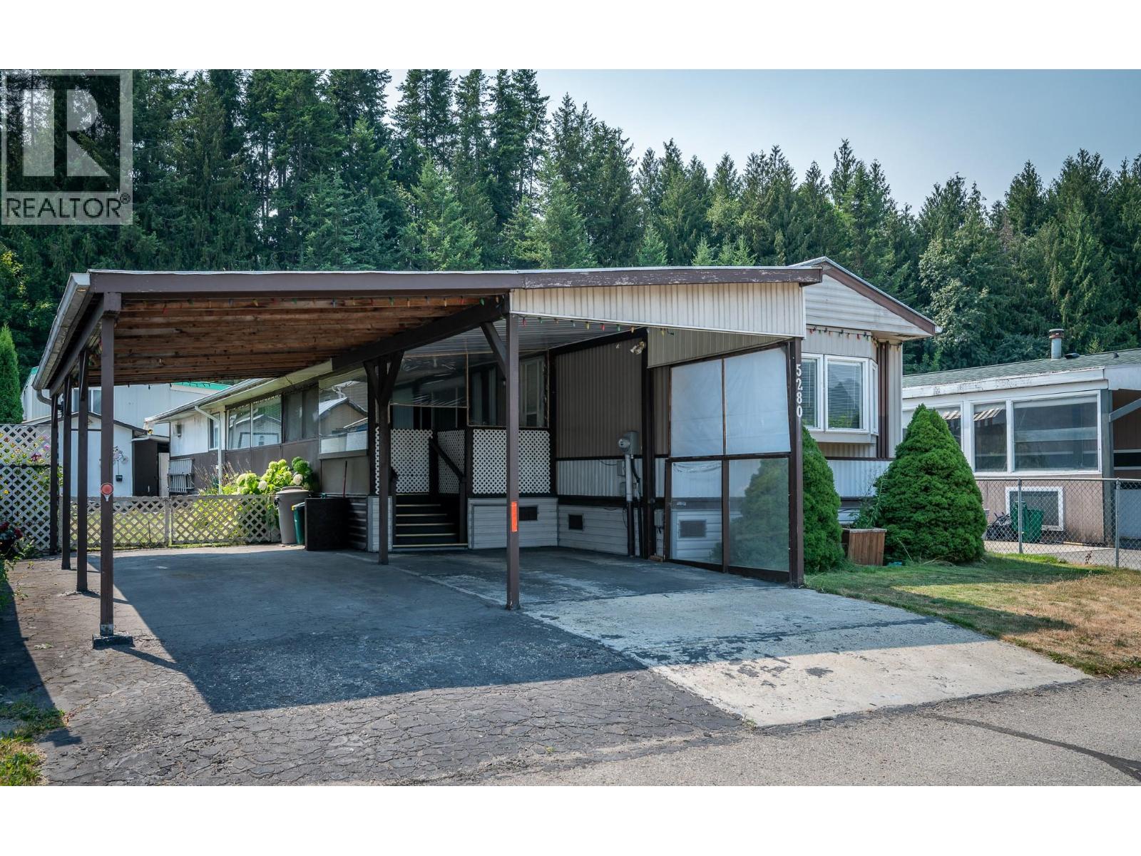 5280 69 Avenue NE, Salmon Arm, British Columbia V0E 1K0 - Photo 25 - 10396156