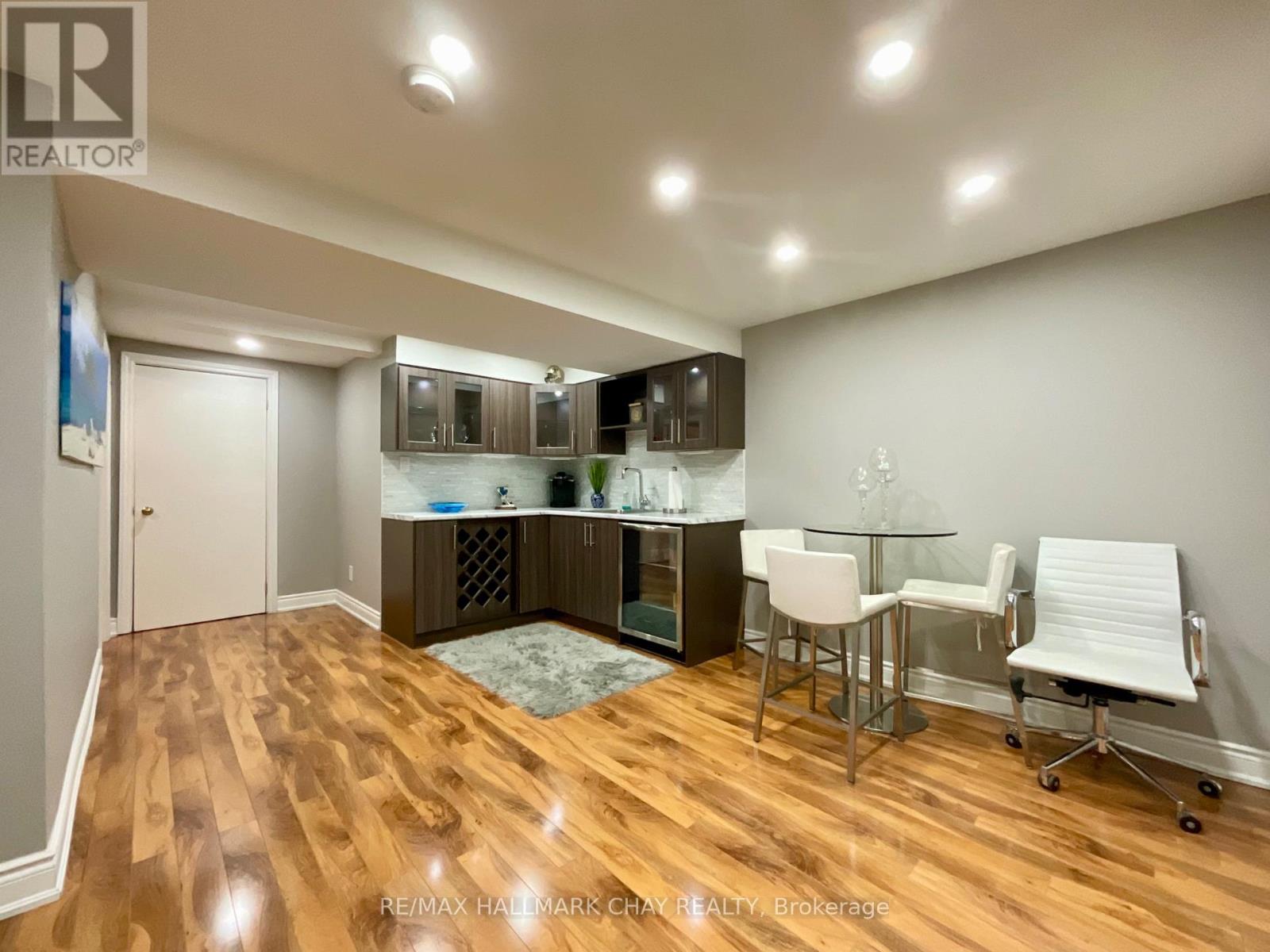 14 Gardenia Way, Caledon, Ontario  L7C 1B2 - Photo 10 - W13615500