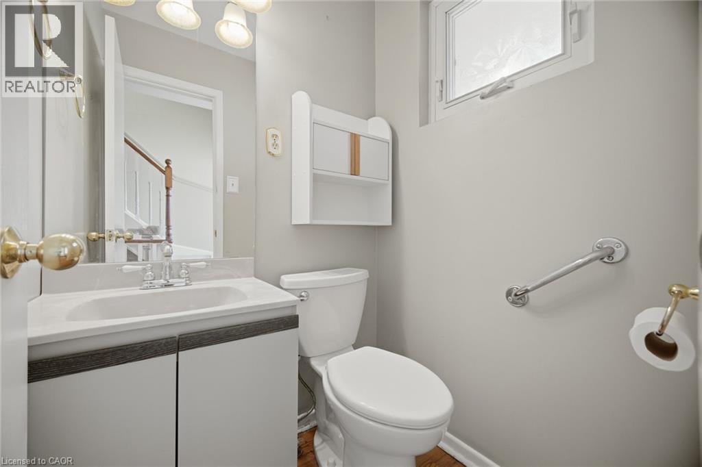 667 Green Meadow Crescent, Mississauga, Ontario  L5A 2V3 - Photo 16 - 40850396