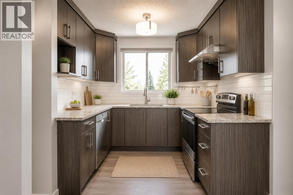 36 Falton Court NE, Calgary, Alberta  T3J 1J3 - Photo 13 - A2331095