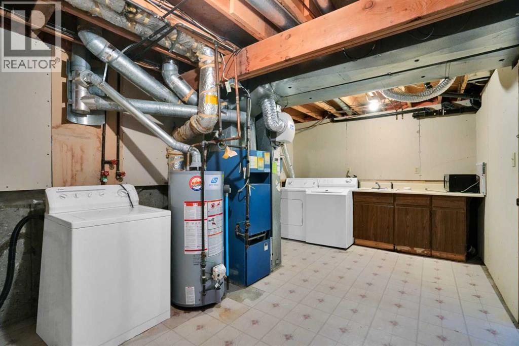 36 Falton Court NE, Calgary, Alberta  T3J 1J3 - Photo 27 - A2331095