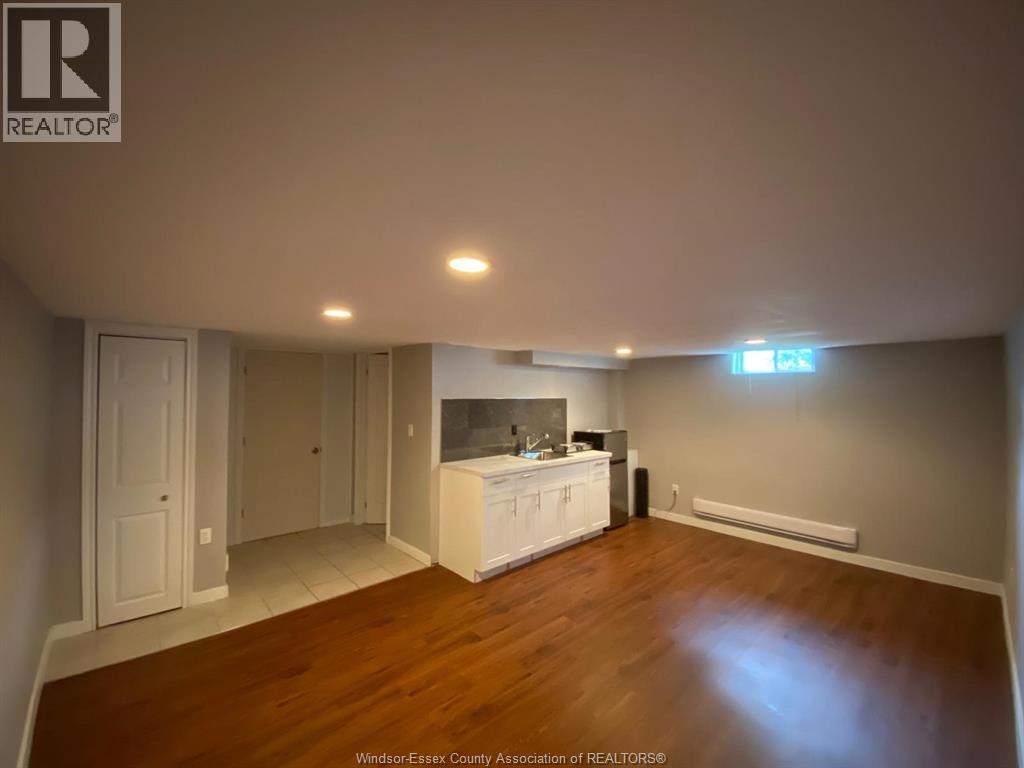 9260 Arncliffe Court, Windsor, Ontario  B8S 4J9 - Photo 4 - 26018575