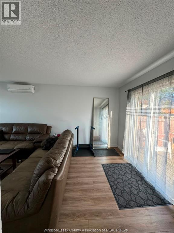 9260 Arncliffe Court, Windsor, Ontario  B8S 4J9 - Photo 5 - 26018575