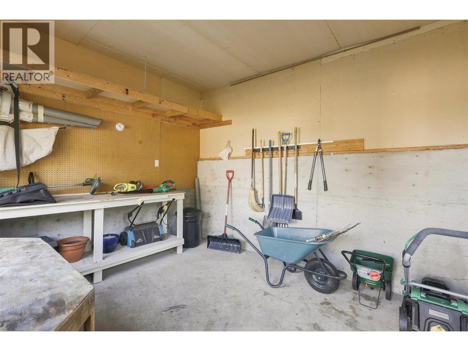 862 Greybriar Court, Kamloops, British Columbia  V1S 1K5 - Photo 41 - 10396561
