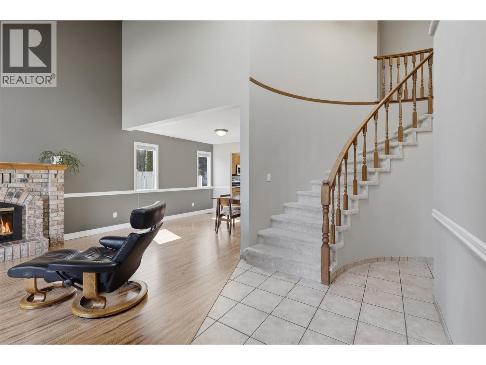 862 Greybriar Court, Kamloops, British Columbia  V1S 1K5 - Photo 5 - 10396561