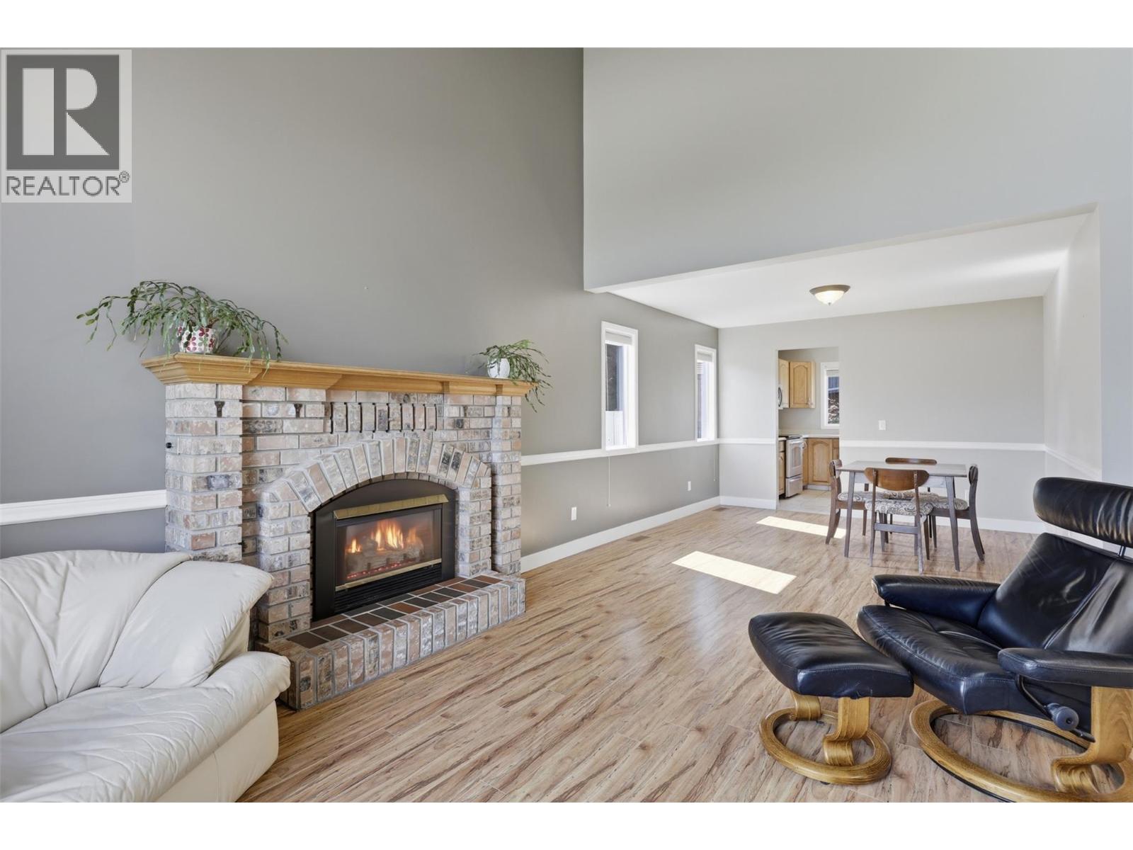 862 Greybriar Court, Kamloops, British Columbia  V1S 1K5 - Photo 9 - 10396561
