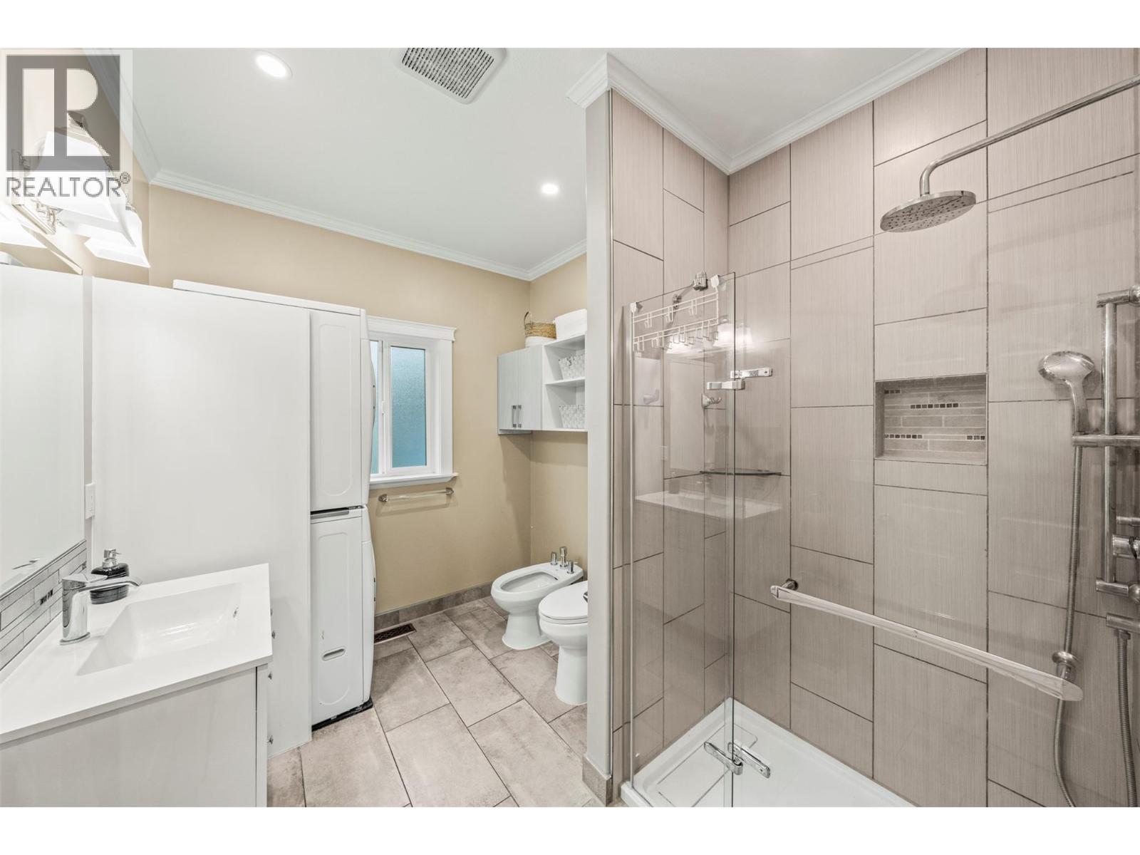 5936 Highway 6, Coldstream, British Columbia  V1B 1C8 - Photo 18 - 10396557