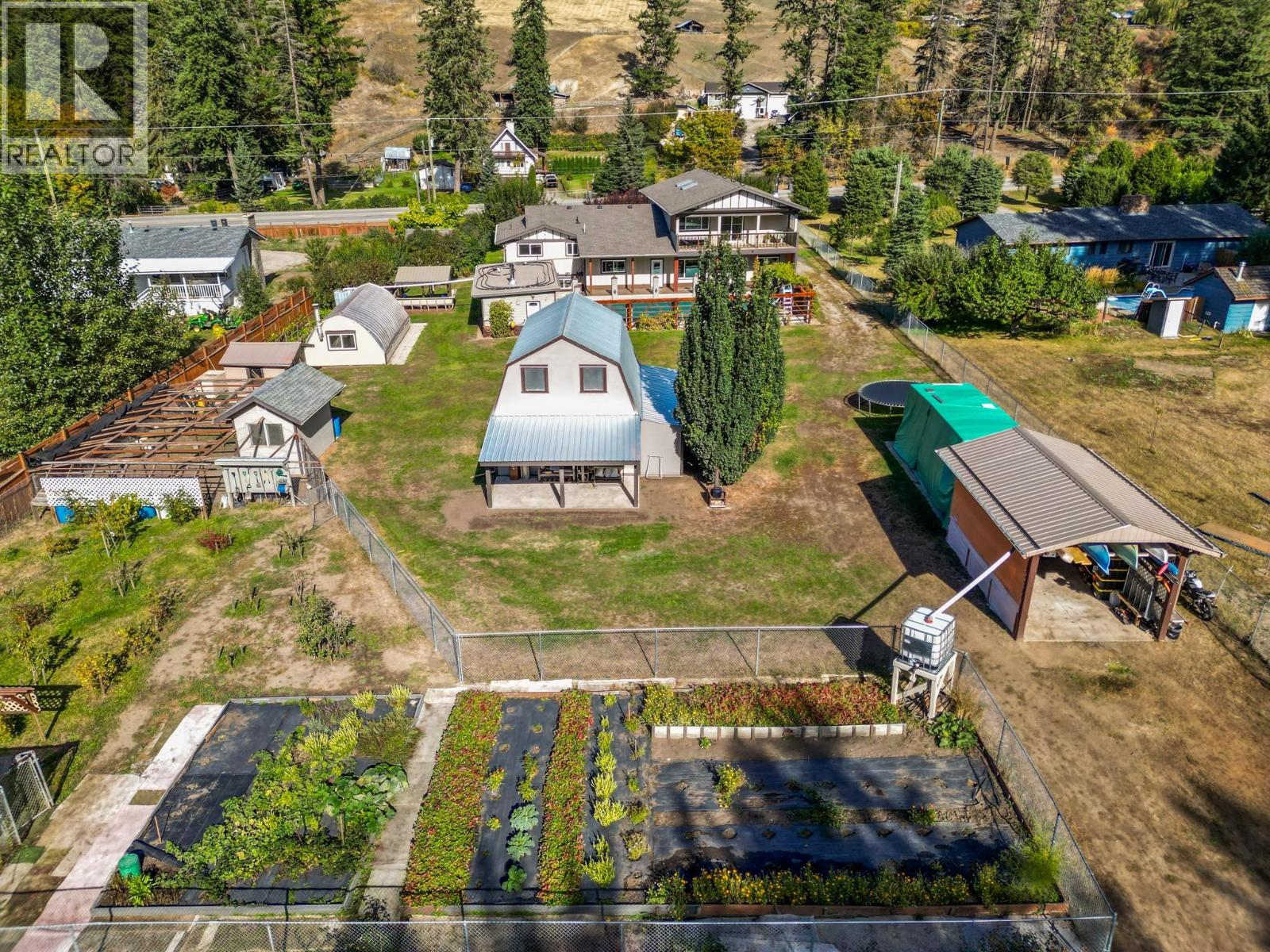 5936 Highway 6, Coldstream, British Columbia  V1B 1C8 - Photo 2 - 10396557