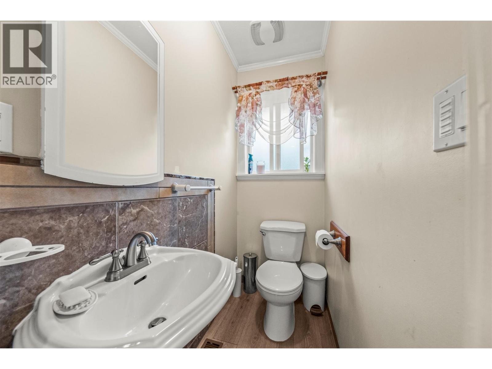 5936 Highway 6, Coldstream, British Columbia  V1B 1C8 - Photo 27 - 10396557
