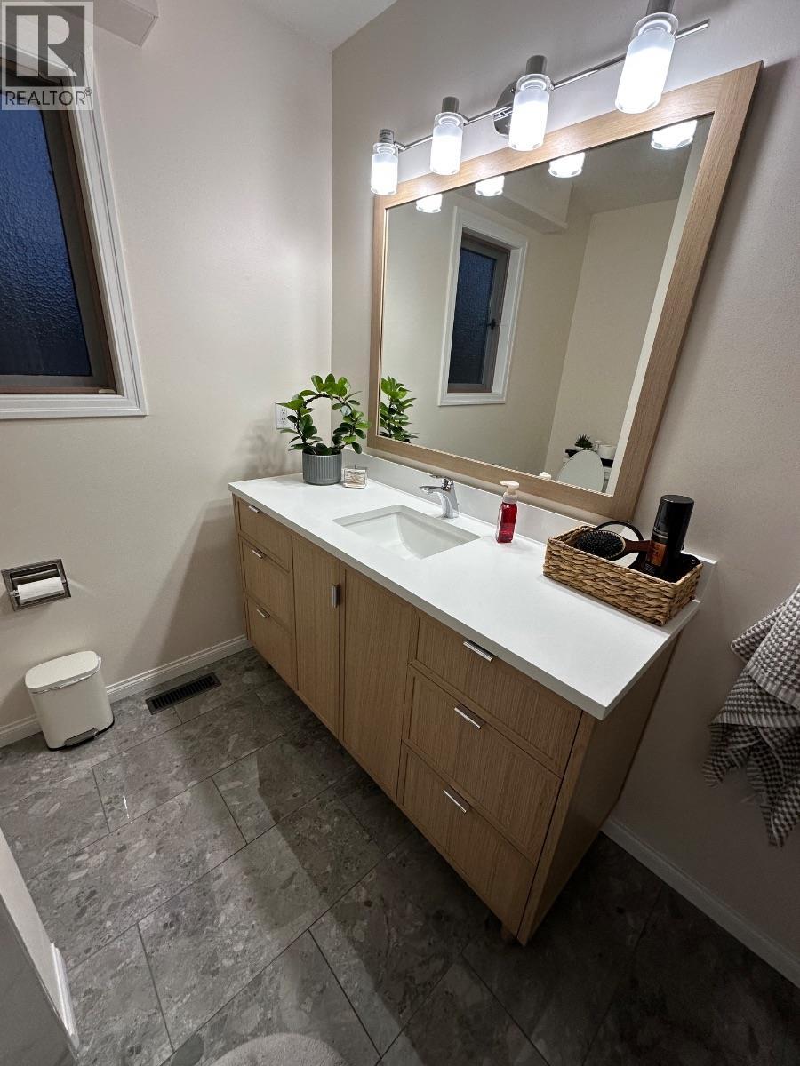 5128 44 Place NE, Chetwynd, British Columbia  V0C 1J0 - Photo 13 - 10396519