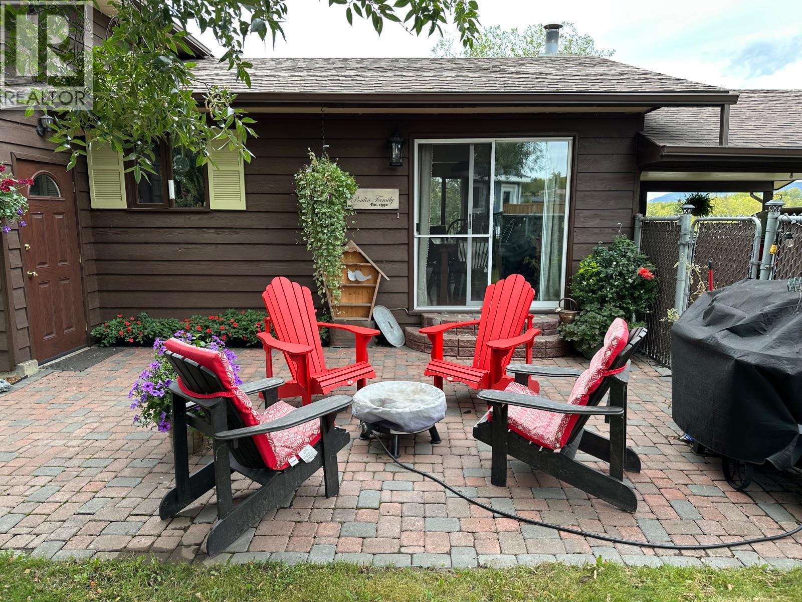 5128 44 Place NE, Chetwynd, British Columbia  V0C 1J0 - Photo 3 - 10396519