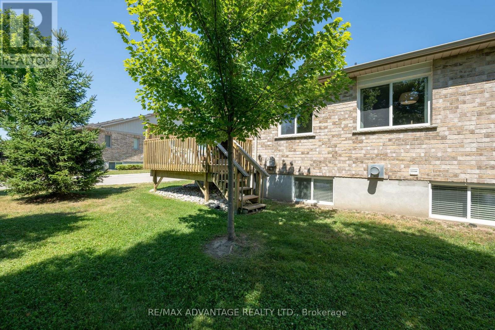 39 - 620 Thistlewood Drive, London North, Ontario  N5X 0A9 - Photo 36 - X13627006