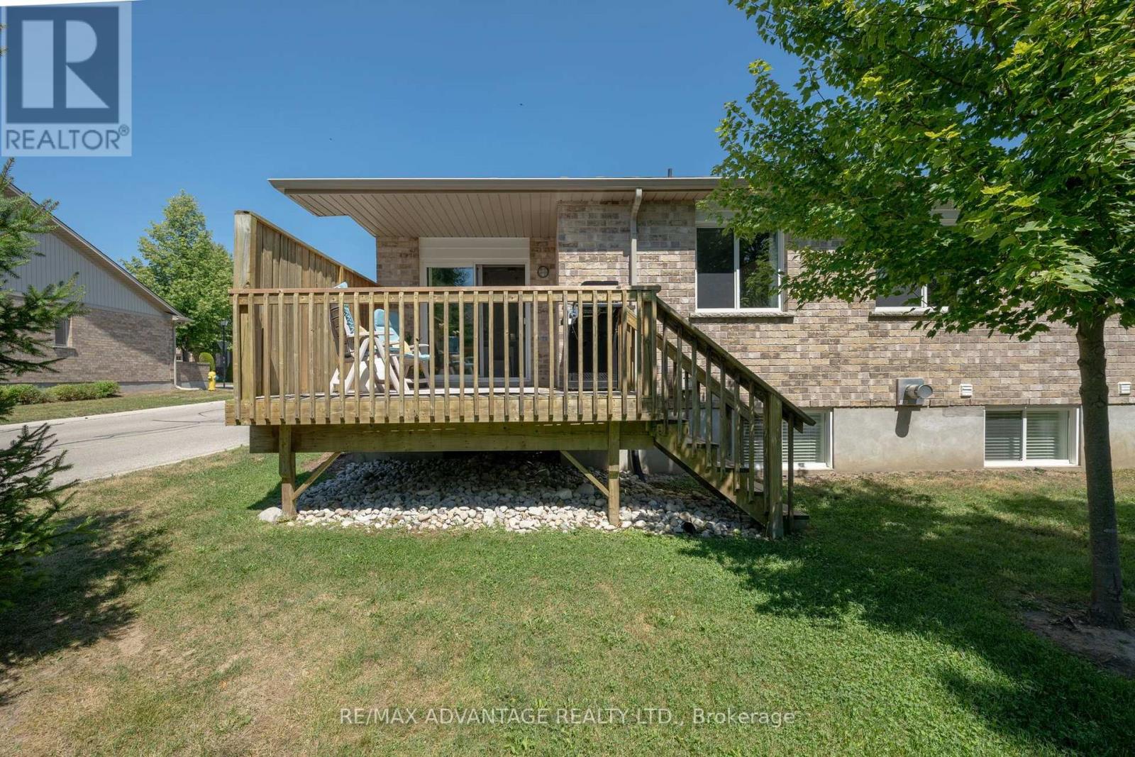39 - 620 Thistlewood Drive, London North, Ontario  N5X 0A9 - Photo 37 - X13627006
