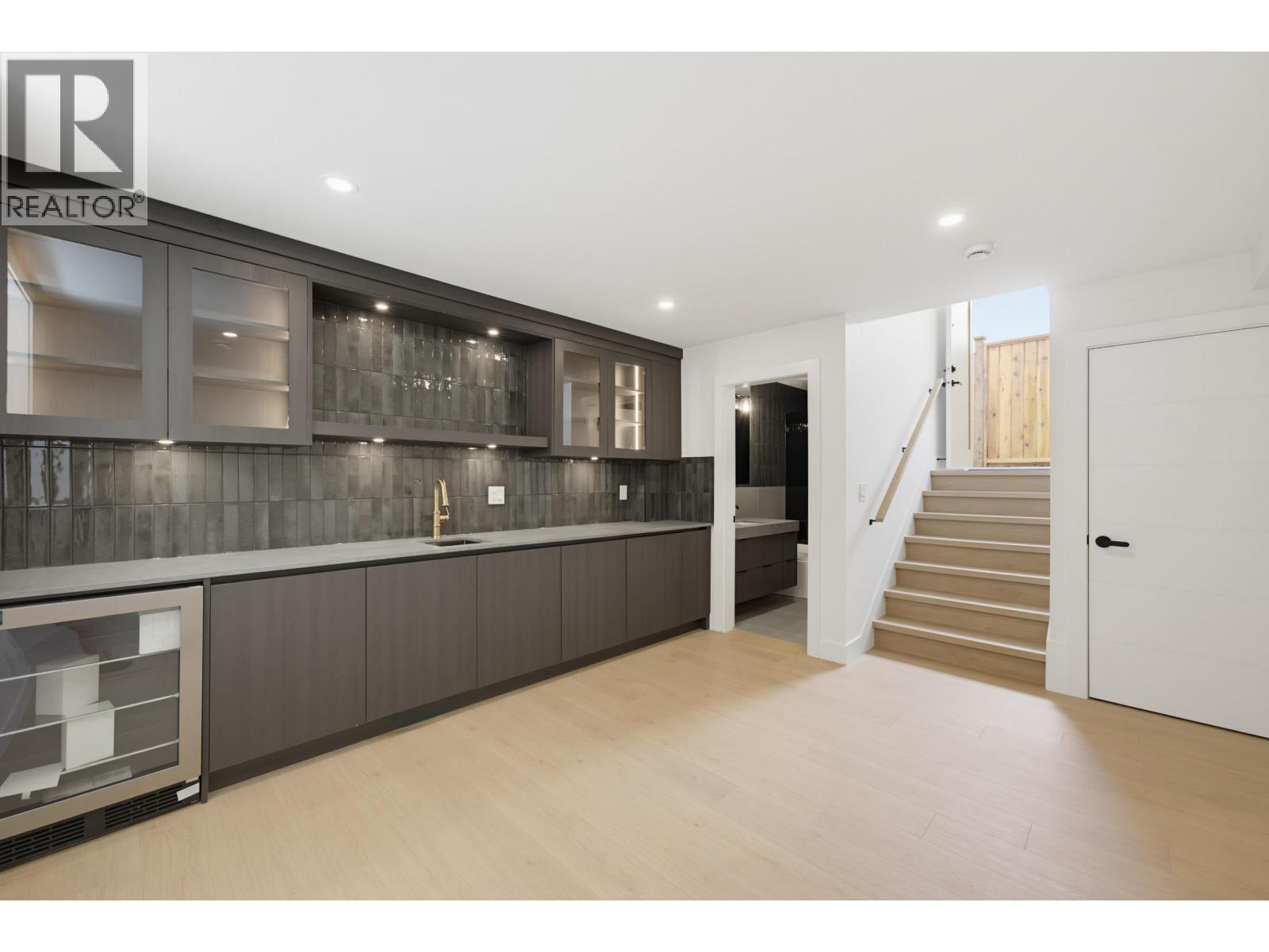 6383 Grant Street, Burnaby, British Columbia  V5B 2K7 - Photo 27 - R3151291