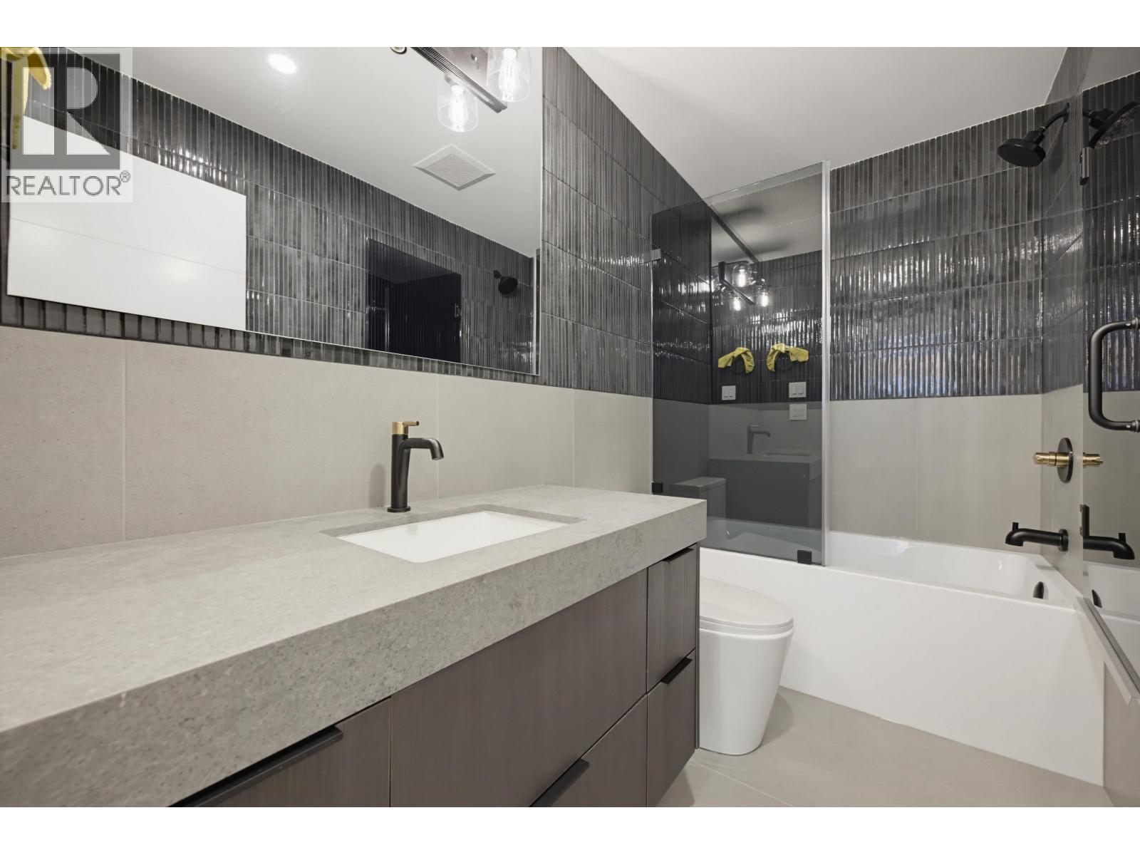 6383 Grant Street, Burnaby, British Columbia  V5B 2K7 - Photo 29 - R3151291