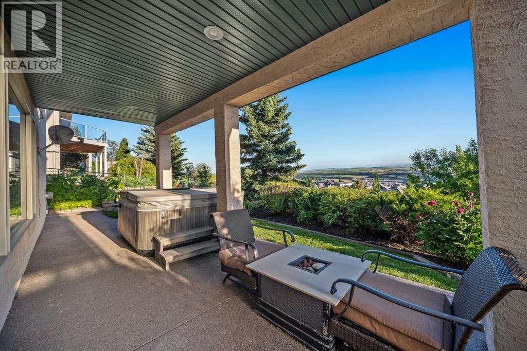 19 Gleneagles View, Cochrane, Alberta  T4C 1N9 - Photo 40 - A2326207