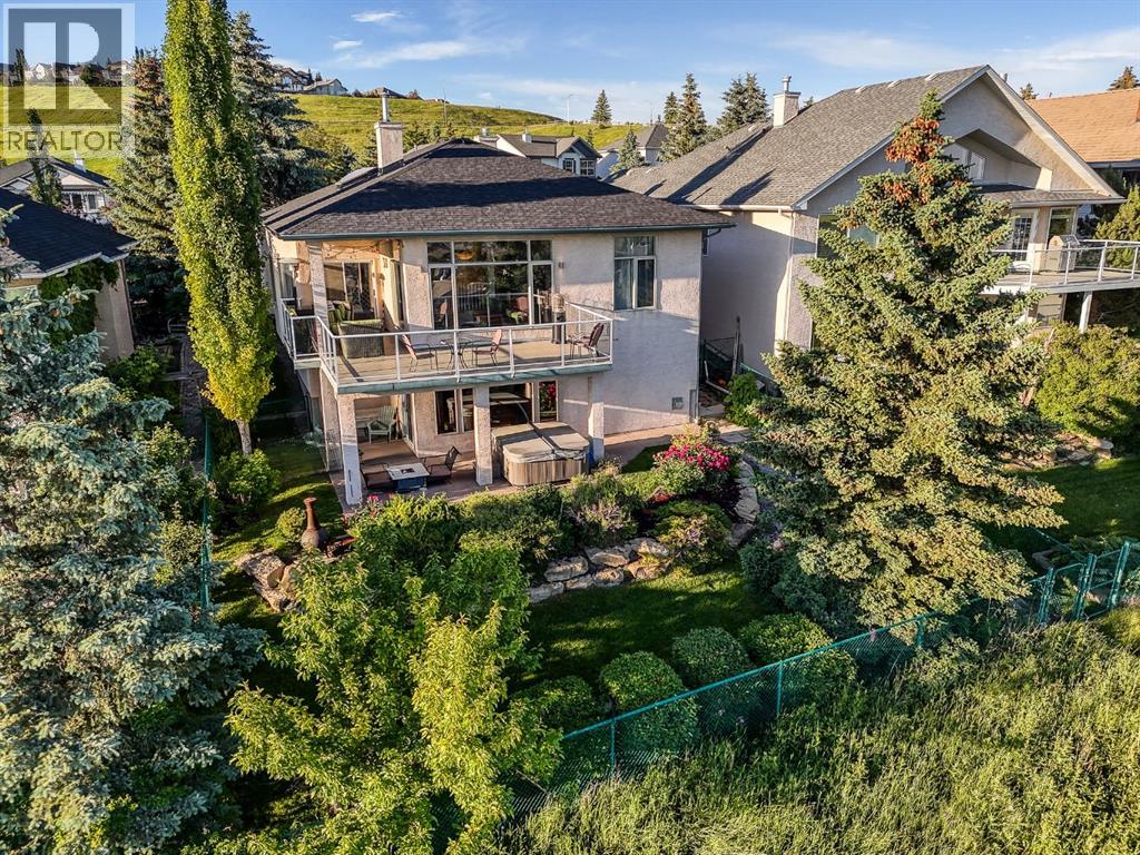 19 Gleneagles View, Cochrane, Alberta  T4C 1N9 - Photo 3 - A2326207