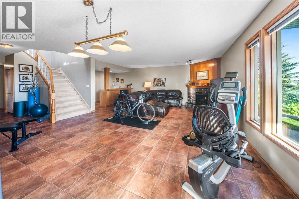 19 Gleneagles View, Cochrane, Alberta  T4C 1N9 - Photo 32 - A2326207