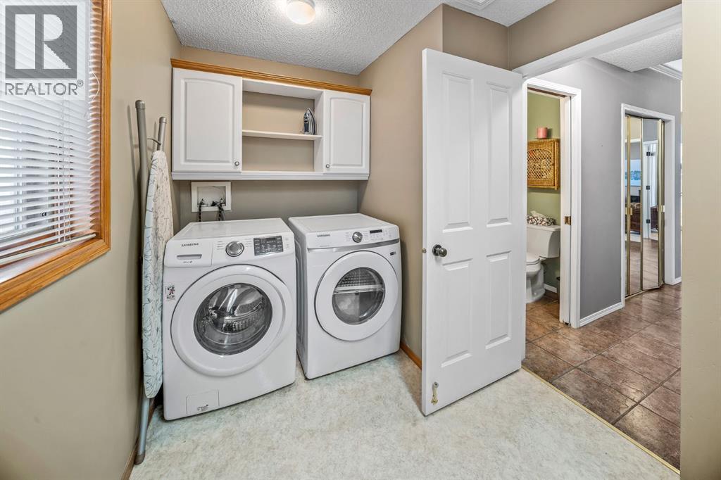 19 Gleneagles View, Cochrane, Alberta  T4C 1N9 - Photo 26 - A2326207