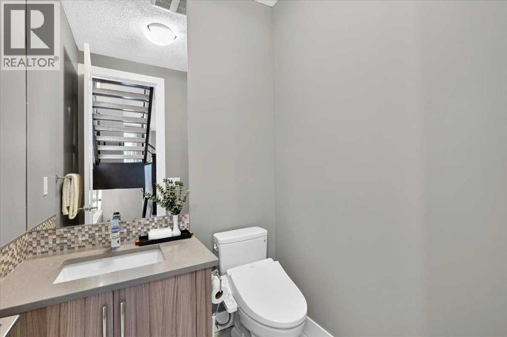 217 32 Avenue NW, Calgary, Alberta T2M 2P8 - Photo 21 - A2333284