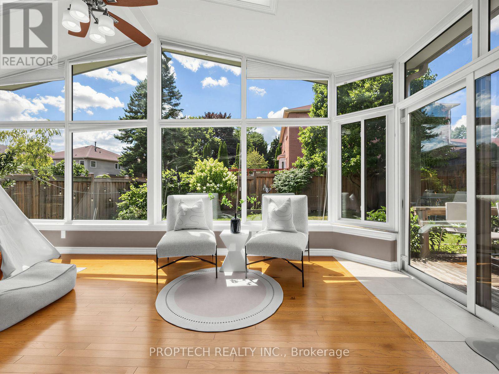 50 Fallingbrook Street, Whitby, Ontario  L1R 1L8 - Photo 4 - E13626910