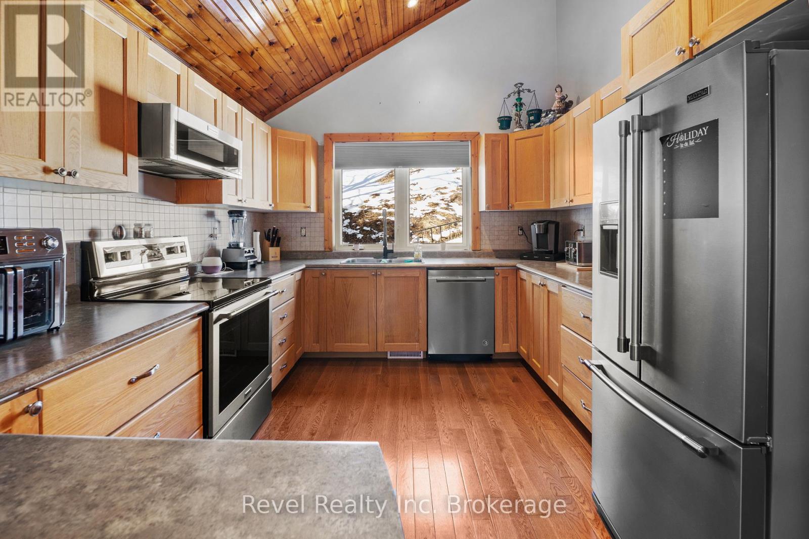 2242 Highway 124, Whitestone, Ontario  P0A 1G0 - Photo 10 - X13626976