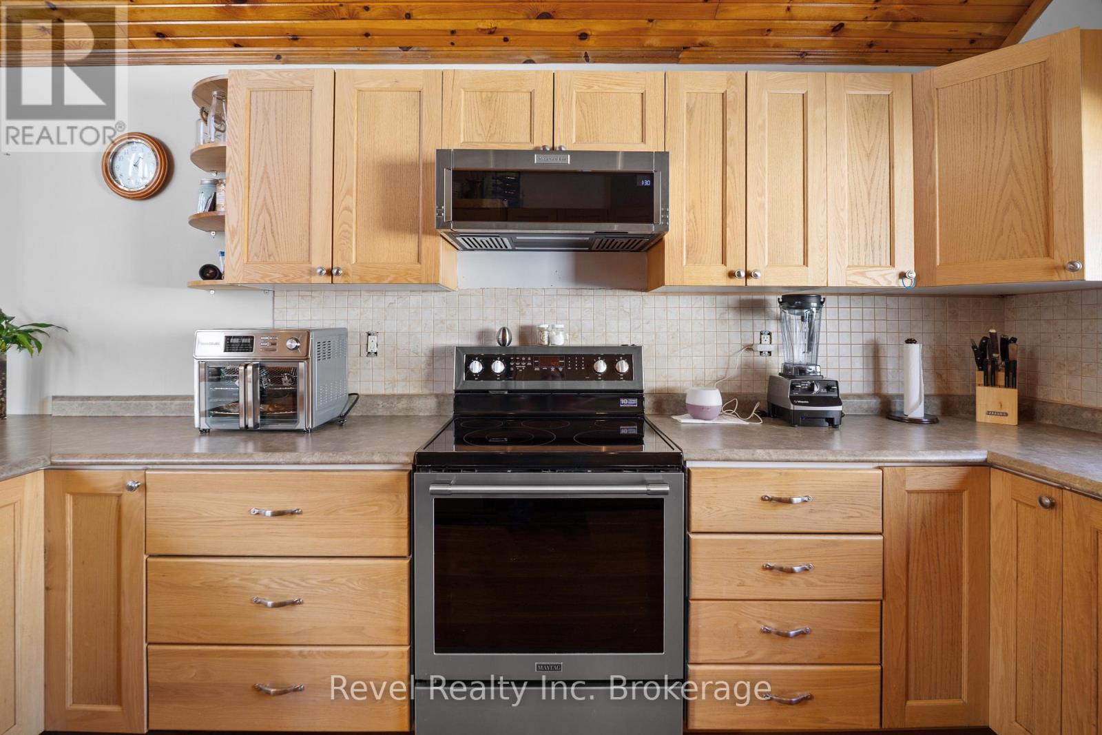 2242 Highway 124, Whitestone, Ontario  P0A 1G0 - Photo 7 - X13626976