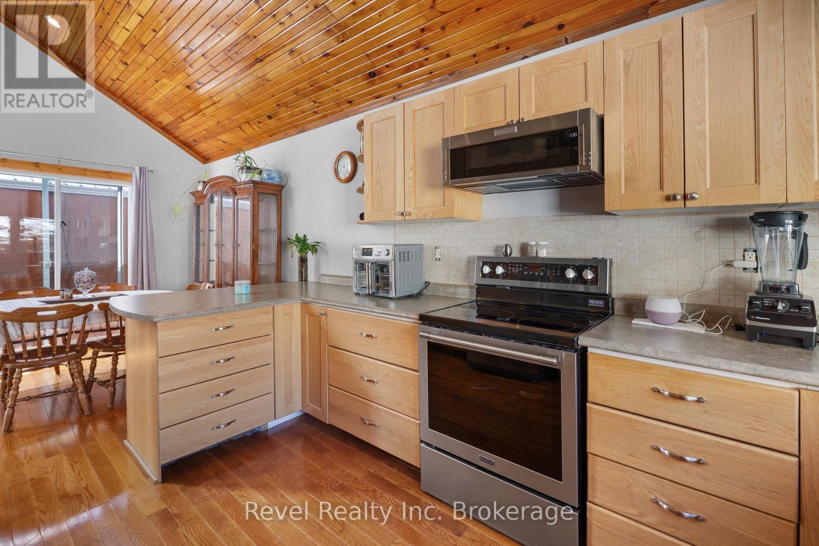 2242 Highway 124, Whitestone, Ontario  P0A 1G0 - Photo 8 - X13626976