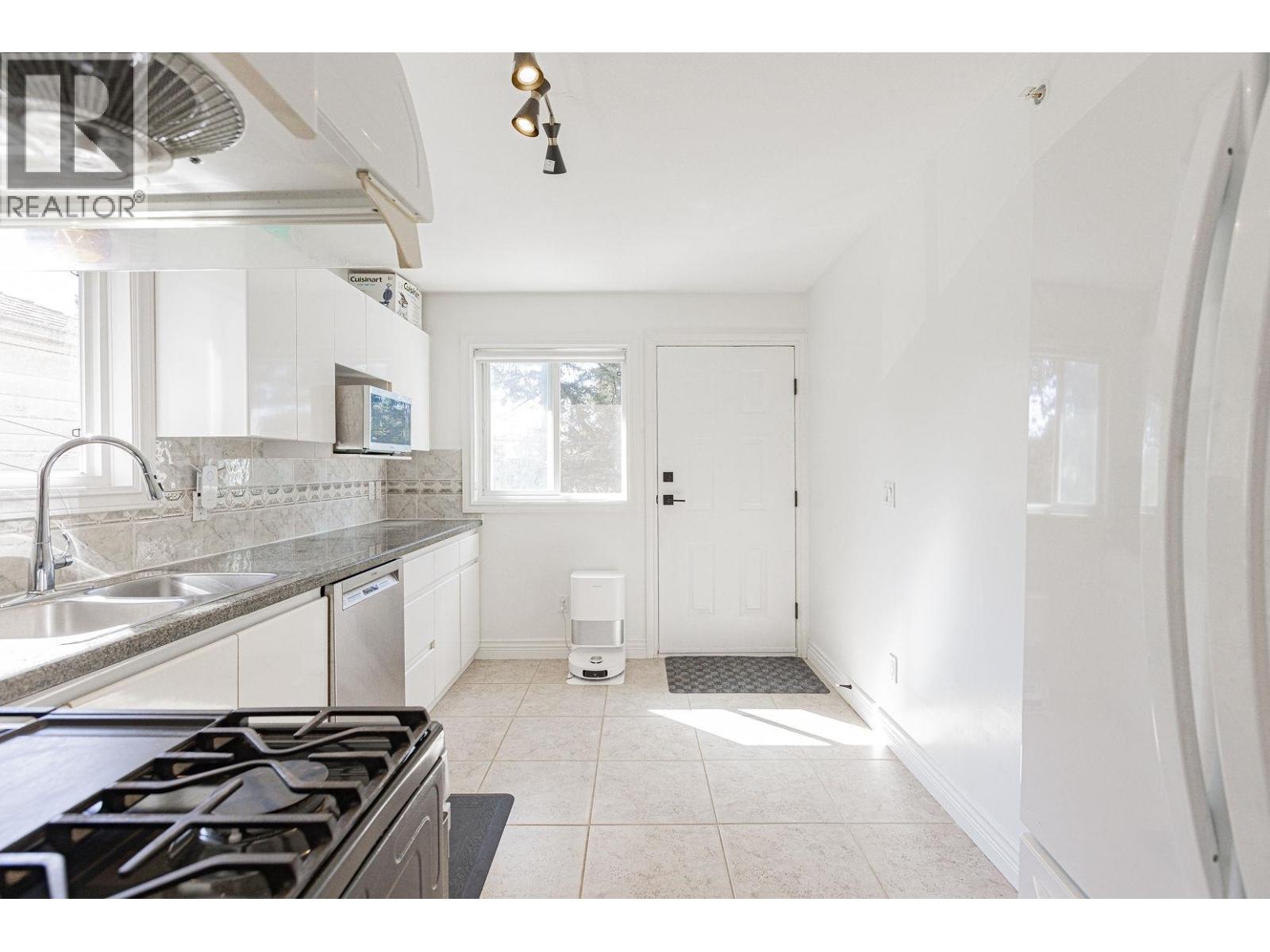 3529 Gladstone Street, Vancouver, British Columbia  V5N 4Y8 - Photo 4 - R3151657