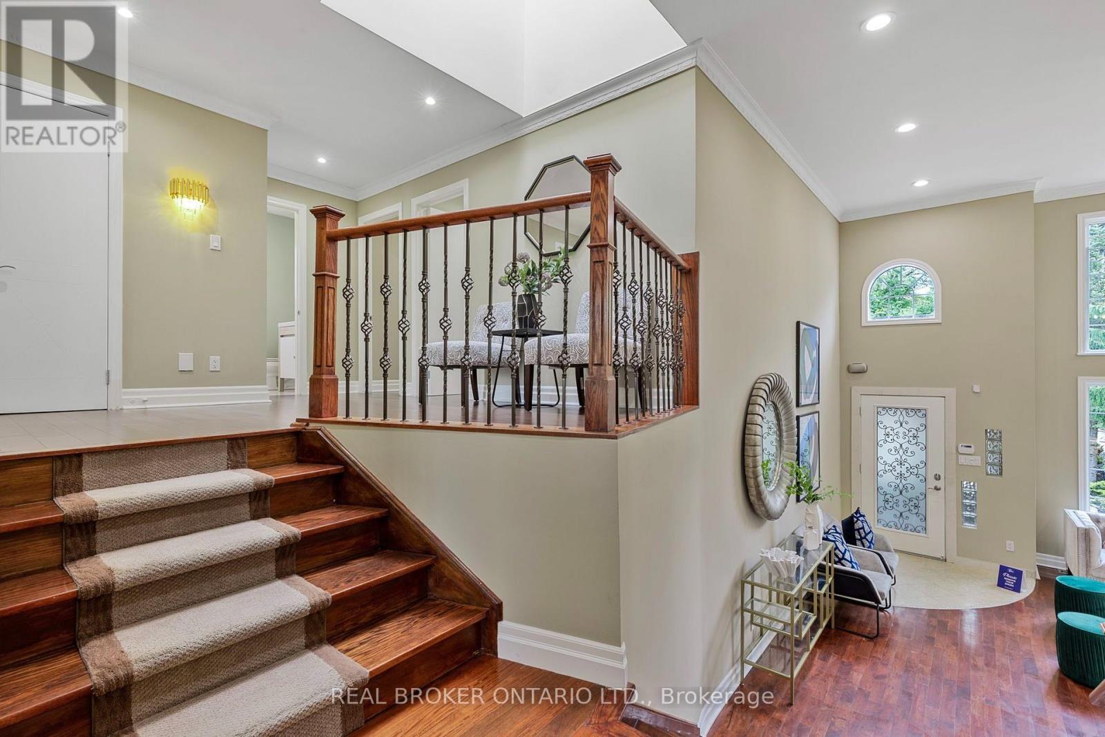 429 North Lake Road, Richmond Hill, Ontario  L4E 3A7 - Photo 10 - N13626912